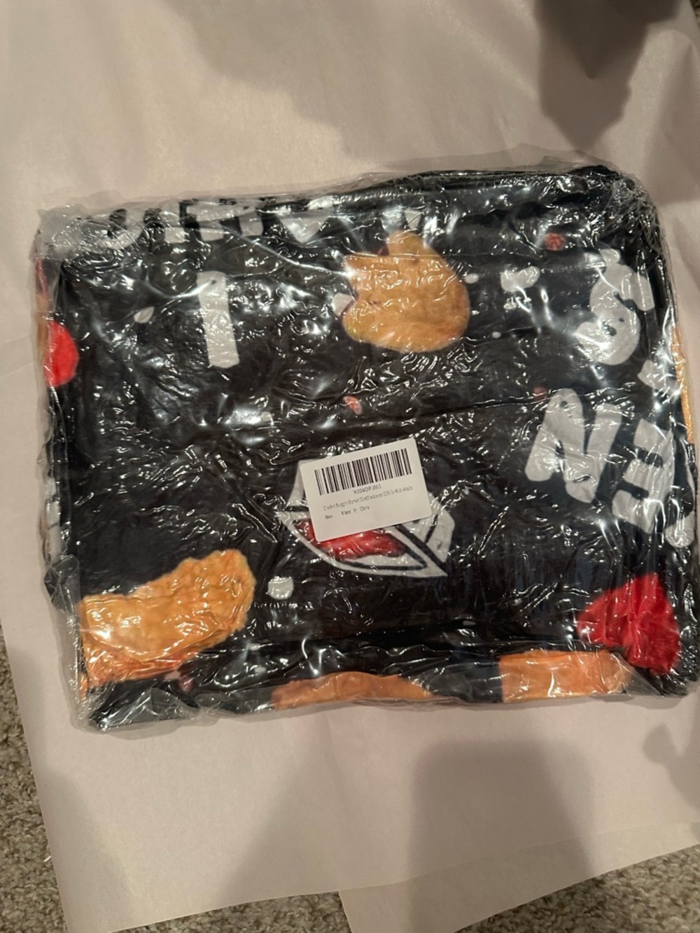 I love chicken nuggets black throw 50x60